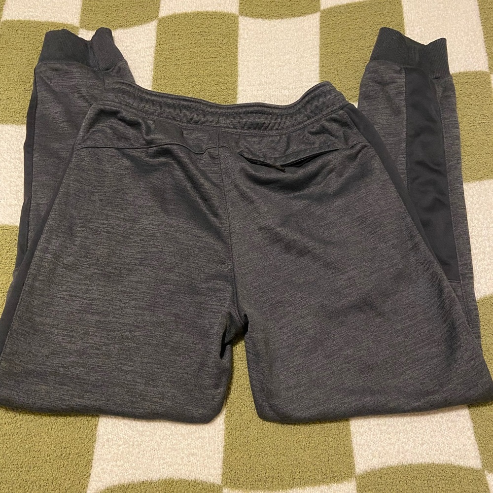 Sweatpants - Picture 2 of 3
